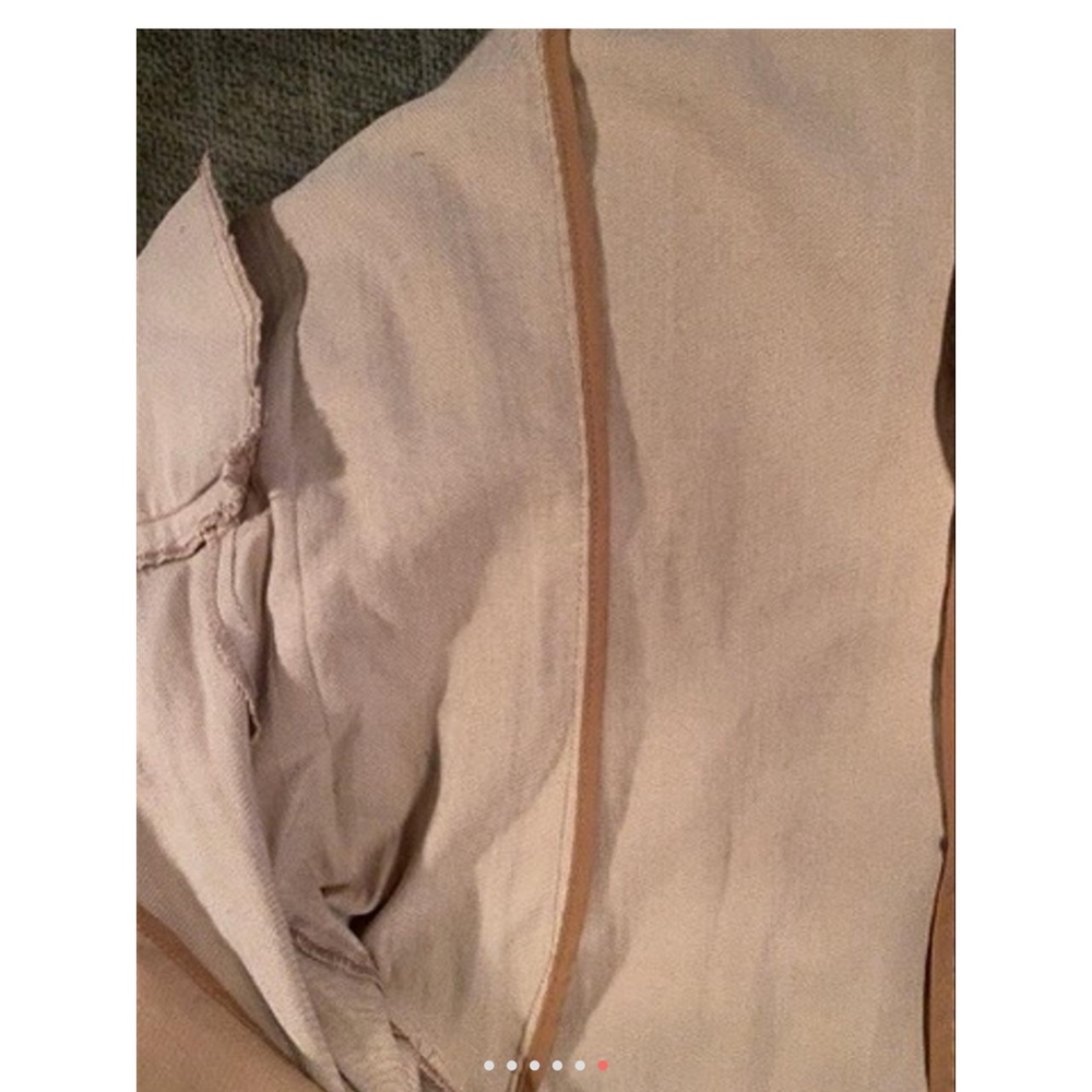 Blazer - Picture 6 of 6